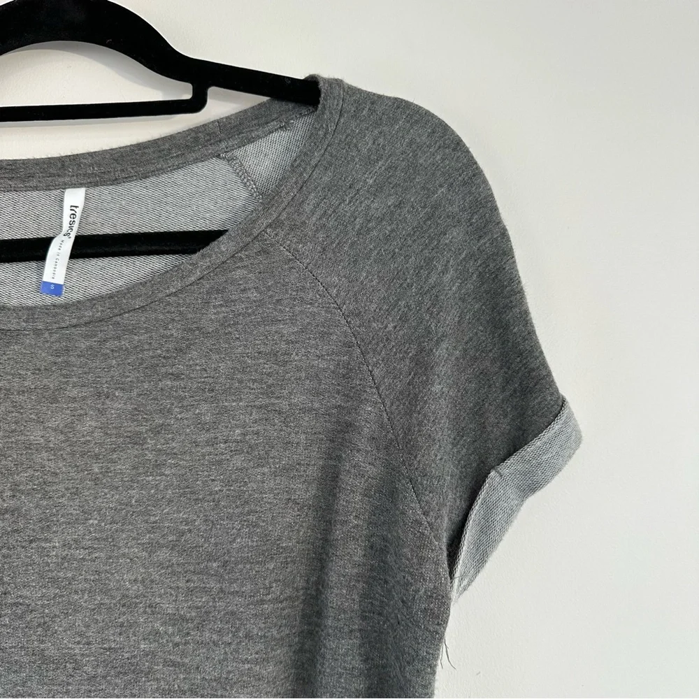 Tresics Gray Tunic Side Pocket Tee Size Small - Picture 3 of 4